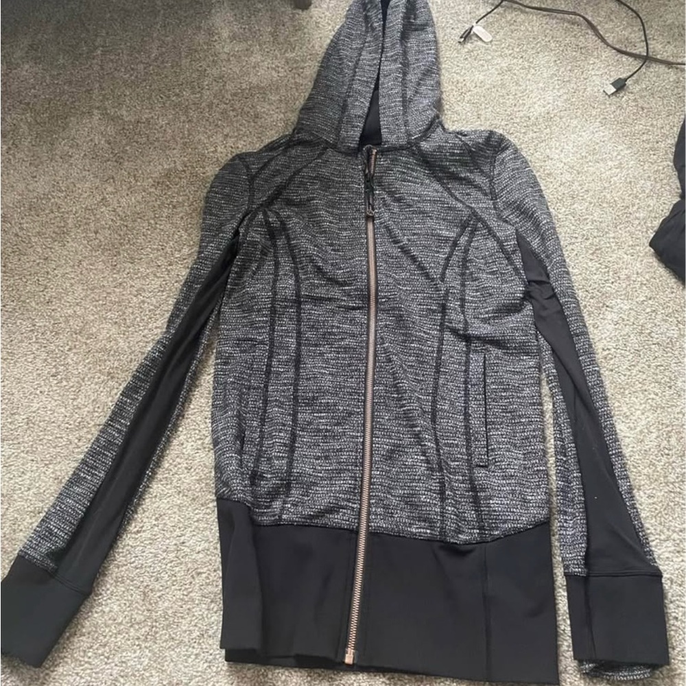 Lululemon Black and Gray Hooded Sweatshirt